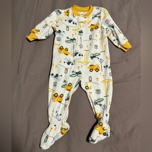 4/$20 CARTER’S 6 month fleece digger sleeper